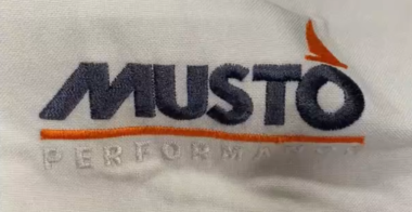 Ремонт мембранной куртки Musto после отклеивания термоленты