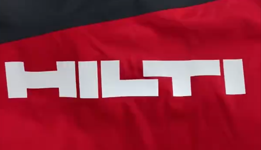 Ремонт мембранной куртки Hilti: удаление логотипов